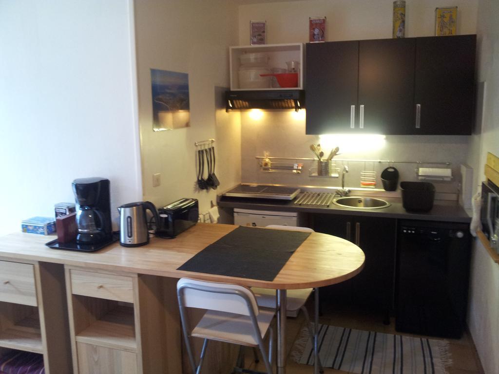 Duplex14H 1Er Etage Jardinet 1 Parking Ou Studio14B Rdc Terrasse Sans Parking La Rochelle  Ngoại thất bức ảnh